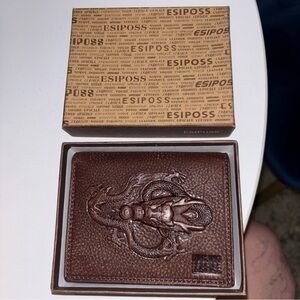 Vintage Brown Leather Dragon Mens Embossed Wallet New in Box